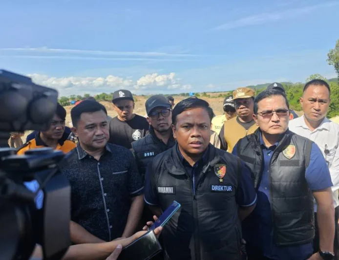 Dirtipidter Bareskrim Polri Tinjau Lokasi PT WIN yang Viral Nambang Dekat Permukiman