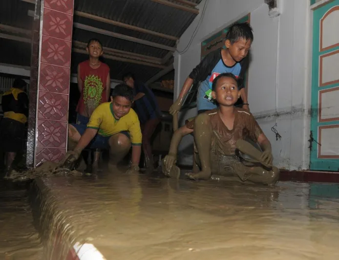 Tanggul Sungai di Poso Sulteng Jebol, Puluhan Rumah Warga Terendam