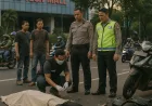 Pemotor Tanpa Identitas Meninggal Usai Kecelakaan di Depan Hi-Tech Mall Surabaya