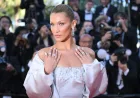 Bella Hadid Ungkap Beratnya Dampak Fisik dan Mental Penyakit Lyme
