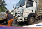 Truk Rem Blong Tabrak Motor di Lampu Merah Bekasi, 1 Tewas 5 Luka