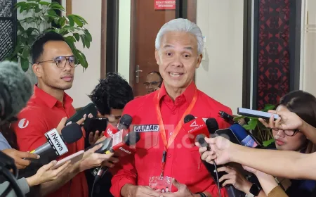 Ganjar PDIP Heran Ada Partai yang Persilakan Pemerintah Jadi Inisiator Revisi UU Pemilu