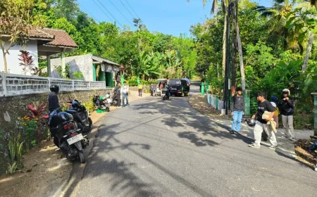 Dua Motor Scoopy Tabrakan di Panggang