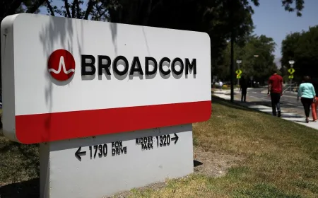 Broadcom Jumps 6% on Alphabet $80B AI Raise, Marvell Soars 18% on Jensen Huang’s $1T Endorsement