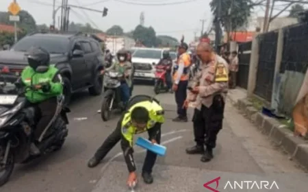 Seorang pengendara motor meninggal akibat kecelakaan di Jalan Raya Kemang Bogor