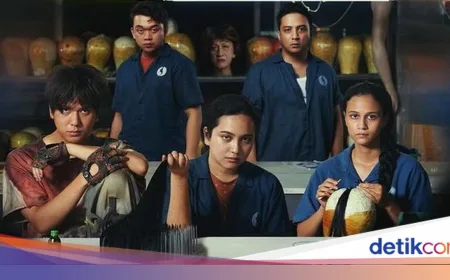 Sinopsis Film Monster Pabrik Rambut, Ada Rachel Amanda-Iqbaal Ramadhan