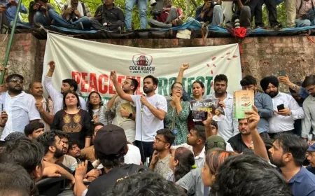 Gerakan Protes Gen Z Guncang Ibu Kota India: Aku Seekor Kecoak!