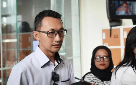 KPK Periksa Dirut KA Properti di Kasus Rel Kereta