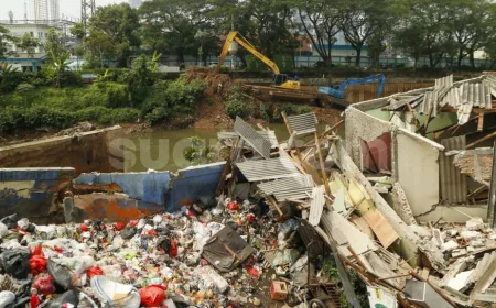 Tanah Longsor di Benhil Jakpus Hancurkan Rumah Warga, Ini Fakta Lengkapnya