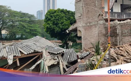 Longsor di Benhil: Nasib Rumah dan Kos Setelah Ambruk Akibat Abrasi Sungai