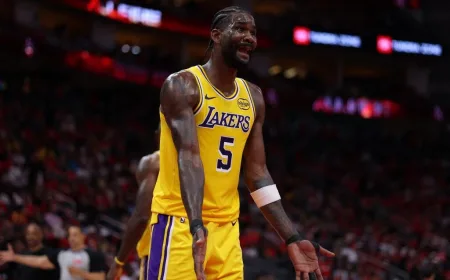 Lakers Masih Ragu dengan Deandre Ayton, Opsi Pertukaran Masih Terbuka