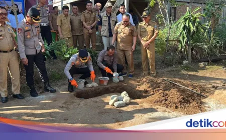 Polres OKU Selatan Bedah Rumah Korban Longsor dan Banjir di HUT ke-80 Bhayangkara