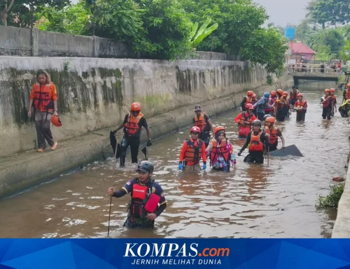 Mencari Jejak Banjir Tangsel di Aliran Kali Ciputat...