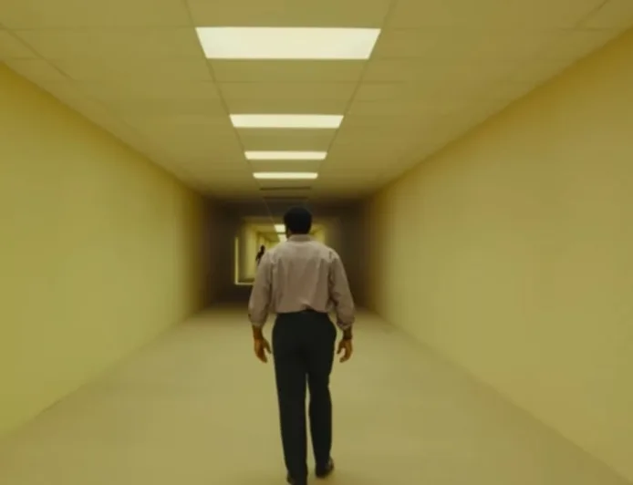 Sinopsis Film Backrooms, Teror Labirin Misterius yang Siap Menghantui Bioskop Indonesia