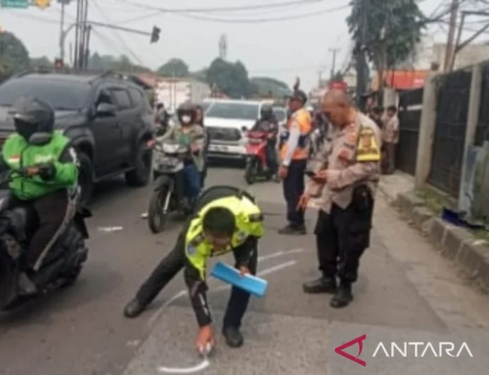 Seorang pengendara motor meninggal akibat kecelakaan di Jalan Raya Kemang Bogor