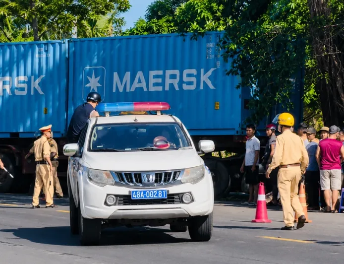Langkah-langkah mendesak sedang diambil untuk mengatasi dampak kecelakaan lalu lintas di Jalan Raya Ho Chi Minh.