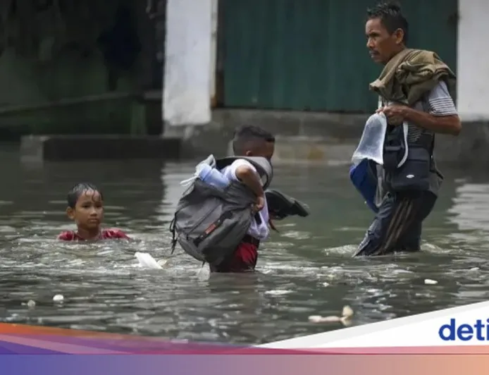 Daftar 12 Wilayah Waspada Potensi Banjir Pesisir Jakarta Sampai 3 Juli
