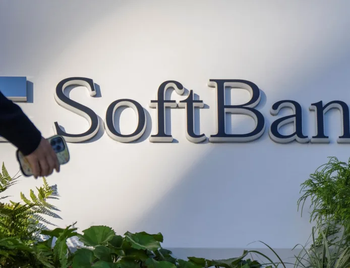 SoftBank Turun 11% Ikuti Pelemahan Saham Teknologi Asia dan AS
