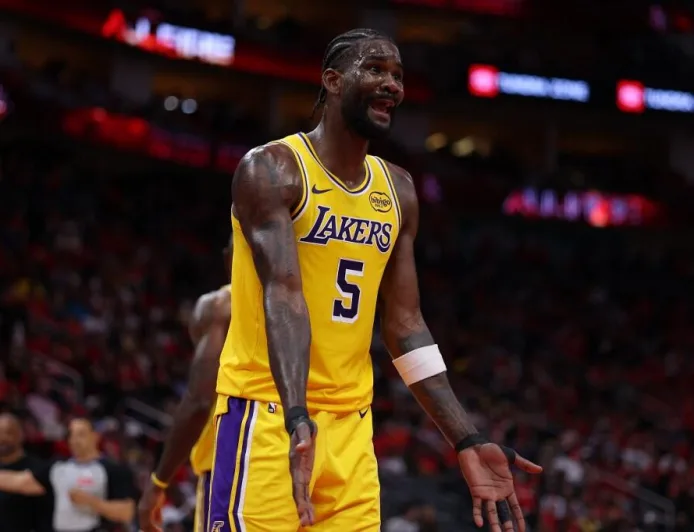 Lakers Masih Ragu dengan Deandre Ayton, Opsi Pertukaran Masih Terbuka