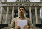 Mahasiswa Gugat UU Parpol: Larang Ketum Partai Rangkap Jabatan Publik