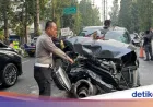 Mobil Tabrak Tiang PJU di Dago Bandung, Penumpang Diduga Mabuk
