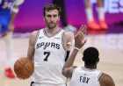 Luke Kornet Ikut Membujuk LeBron James Merapat ke San Antonio Spurs