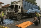 Korban Tewas Kecelakaan Truk Air Mineral di Cirebon Bertambah Jadi 3 Orang
