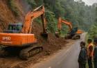 BPBD Karanganyar Terjunkan Dua Alat Berat Evakuasi Material Longsor Jatiyoso
