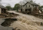 Banjir Bandang di Texas Hancurkan Bangunan dan Jalanan, 2 Tewas