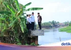 Jalan Longsor di Ogan Ilir, Warga Diminta Ajukan Usulan Perbaikan Segera