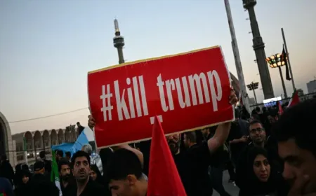 Seruan Bunuh Trump Menggema di Prosesi Pemakaman Ali Khamenei di Teheran