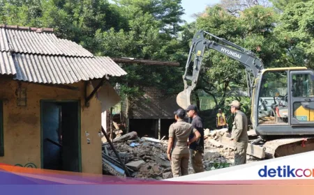 103 Bangunan Liar di Ciseeng Bogor Dibongkar Akibat Picu Banjir