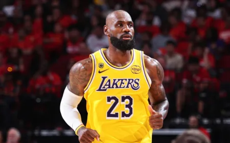 Strategi Pesan Suara Jadi Kunci Tim NBA Gaet LeBron James di Bursa Free Agency