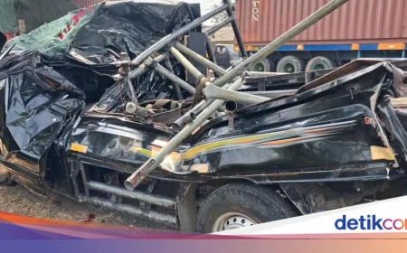 Kecelakaan Maut Pikap Angkut 17 Orang di Indramayu: Mobil Bak Terbuka Boleh Angkut Penumpang?