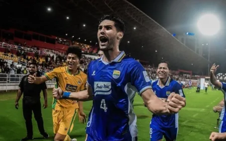Penyebab Persib Bandung Perpanjang Kontrak Julio Cesar yang Jadi Pilar Pertahanan