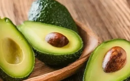 Manfaat Alpukat untuk Kesehatan Jantung: Turunkan Kolesterol LDL Hingga 4%