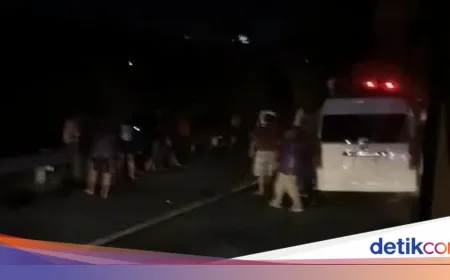 Minibus Hiace Tabrak Truk di Tol Malang, 3 Orang Meninggal Dunia