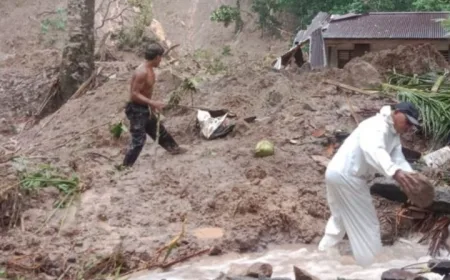 Banjir dan Longsor Sangihe: Dua Jembatan Putus, Warga Dievakuasi