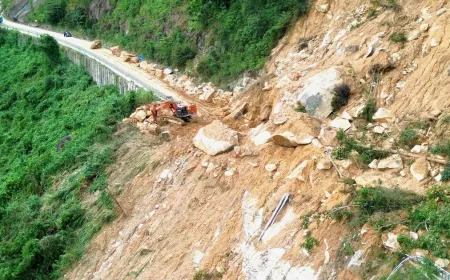 Longsor Besar di Jalur Khánh Lê Lumpuhkan Jalan Nasional 27C, Ini Dampaknya