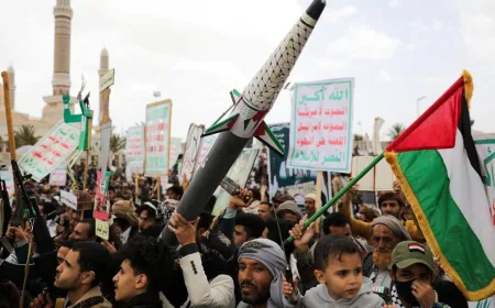 Houthi Tiru Iran Blokir Selat Bab Al Mandab dan Kuasai Laut Merah