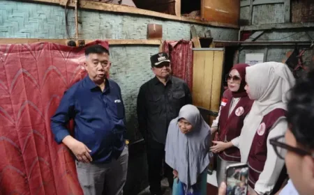 WFI Bedah Rumah Warga Kampung Paledang Sebagai Bantuan Sosial Inklusif