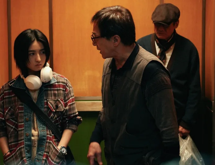 Sinopsis The Shadow's Edge: Jackie Chan Pimpin Tim Elit Buru Buronan Makau