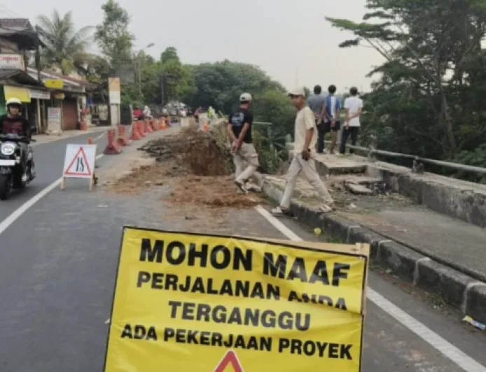 Perbaikan Jalan Longsor Kebon Pedes Bogor Dimulai dengan Anggaran Rp5,4 Miliar