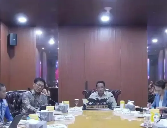 Menteri Hukum Serap Aspirasi 7.000 Pegawai, Fokus SDM dan Kesejahteraan