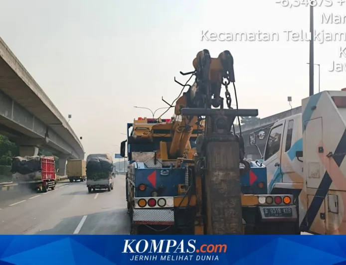 Evakuasi Kecelakaan Beruntun di Tol Japek KM 46 Butuh Waktu 8 Jam