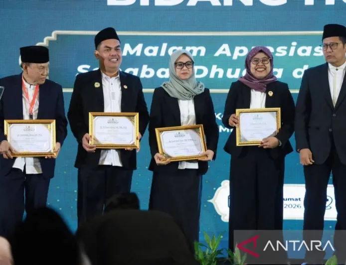Baznas RI-MUI Beri Penghargaan untuk Penegak Hukum Sahabat Dhuafa