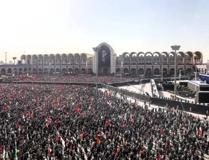 Latar Belakang Ali Khamenei sebagai Keturunan Nabi Muhammad SAW dan Ribuan Pelayat di Pemakamannya