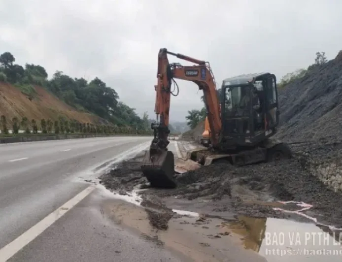 Penanganan Tanah Longsor di Jalur Transportasi Utama Lok Binh dan Dinh Lap 2026
