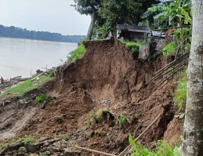 BPBD Batang Hari Catat 4 Titik Longsor di Bantaran Sungai Batanghari