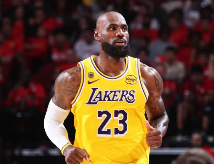 Strategi Pesan Suara Jadi Kunci Tim NBA Gaet LeBron James di Bursa Free Agency